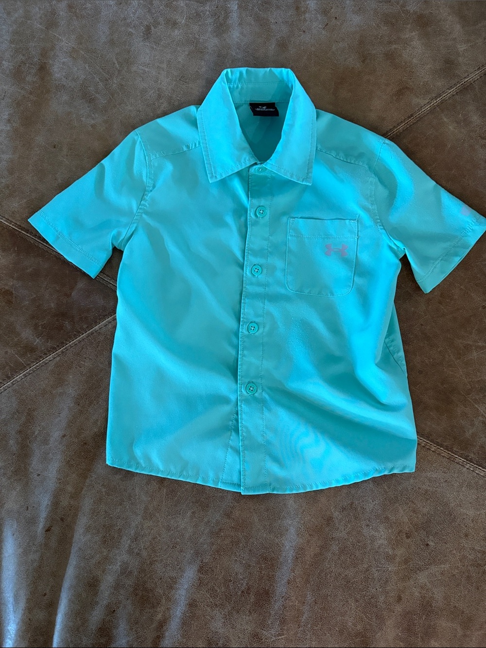 Under Armour Boys Short Sleeve Button-Down Shirt in Teal Blue